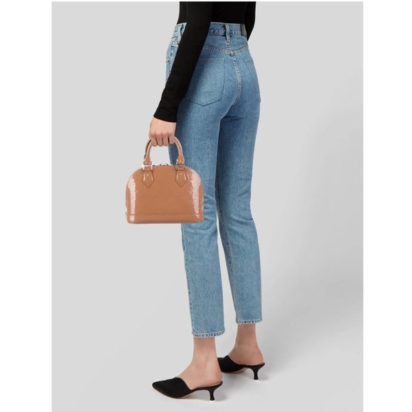 LIKE NEW - Louis Vuitton Monogram Vernis Alma BB - Picture 12 of 13